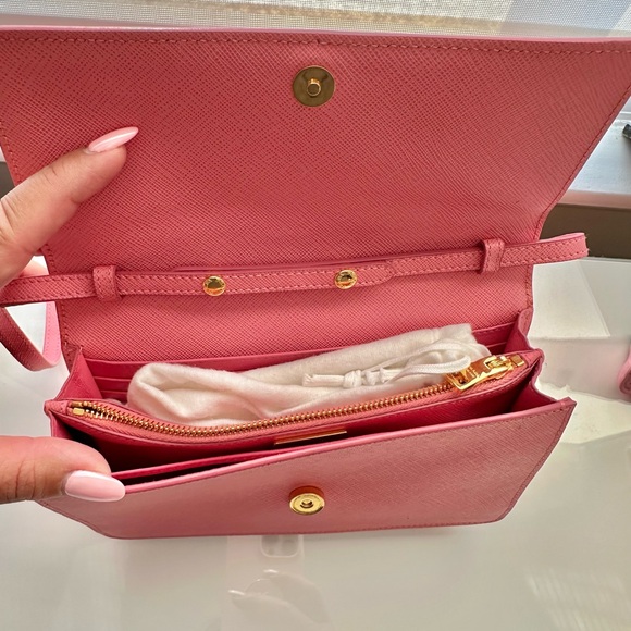 Prada Saffiano Tessuto Bubble Pink crossbody - Picture 6 of 11